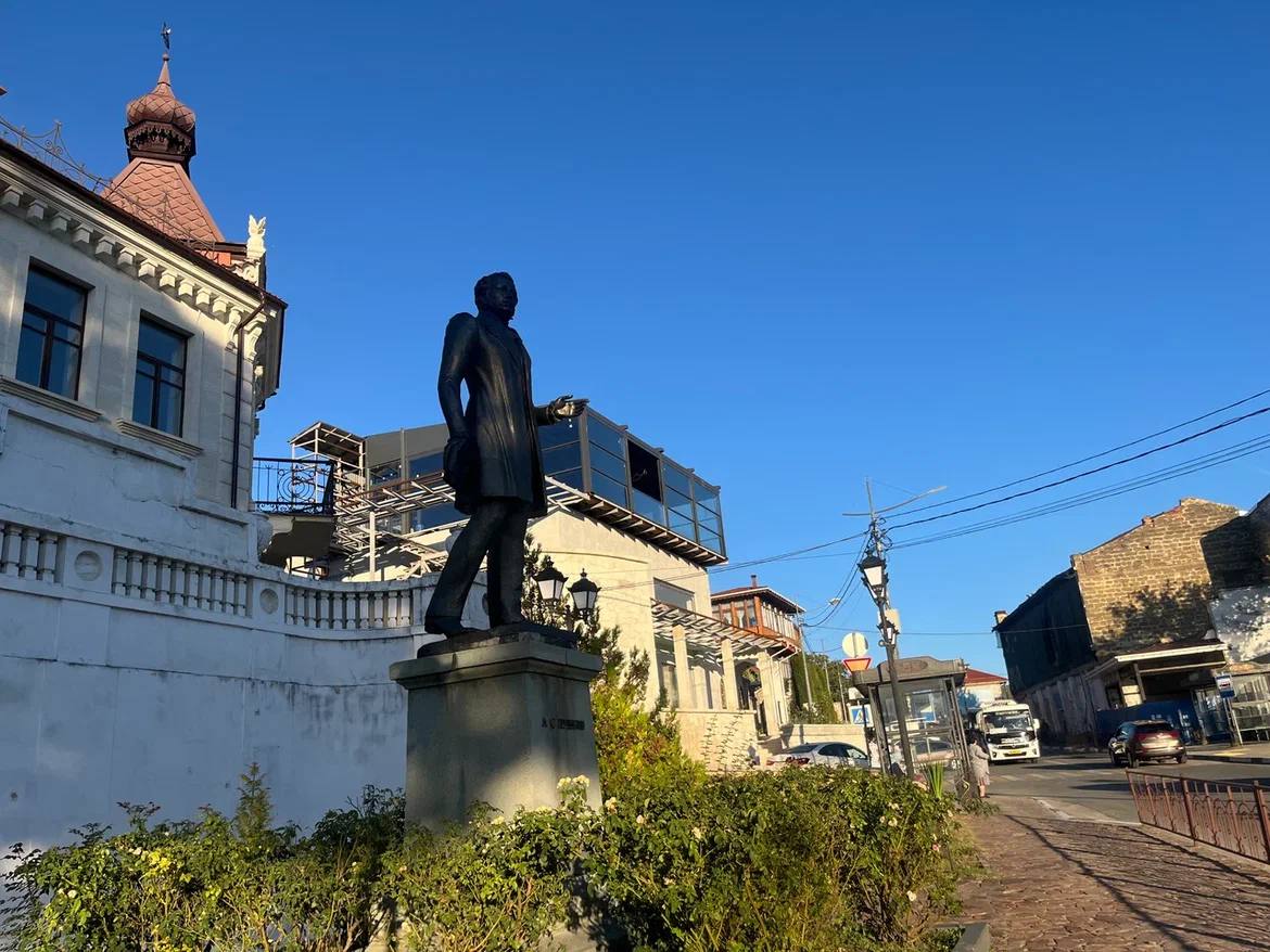 Илья Оганджанов и его творческая командировка в Крым в рамках проекта «Литературные резиденции»