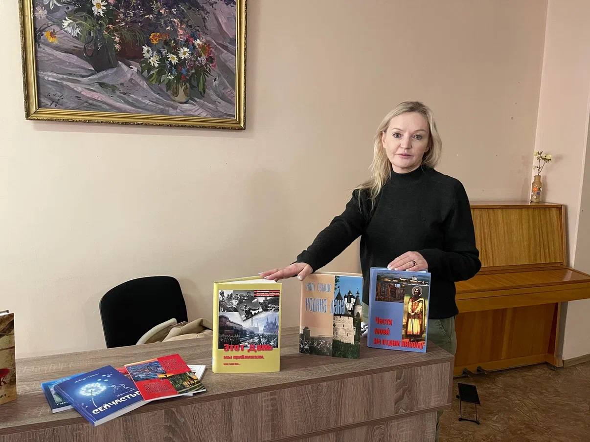 «Впереди будет наша Победа!»: Светлана Размыслович посетила Донецк в рамках проекта «Литературные резиденции»