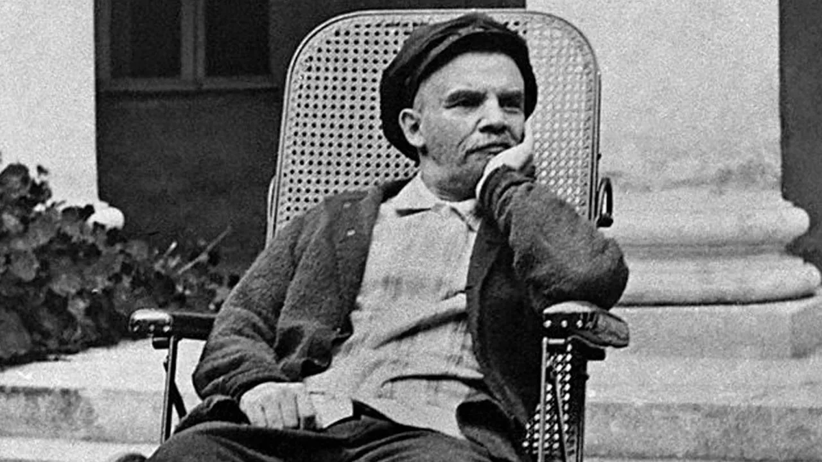 Какие книги читал Ленин перед смертью: список, который удивит