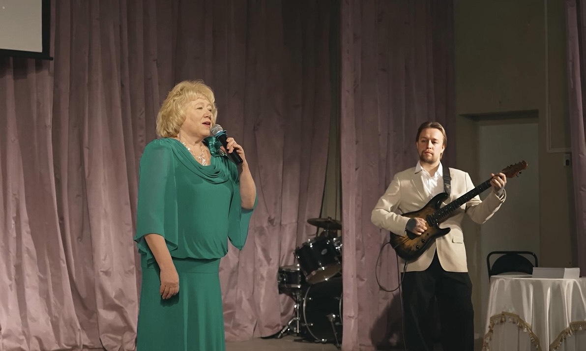 В Петрозаводске состоялись концерты для молодёжи с участием Елены Пиетиляйнен