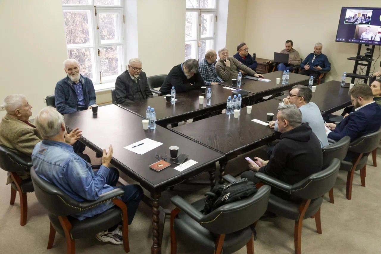 Заседание Совета по критике СПР: большой разговор о роли критики и будущем литературного процесса